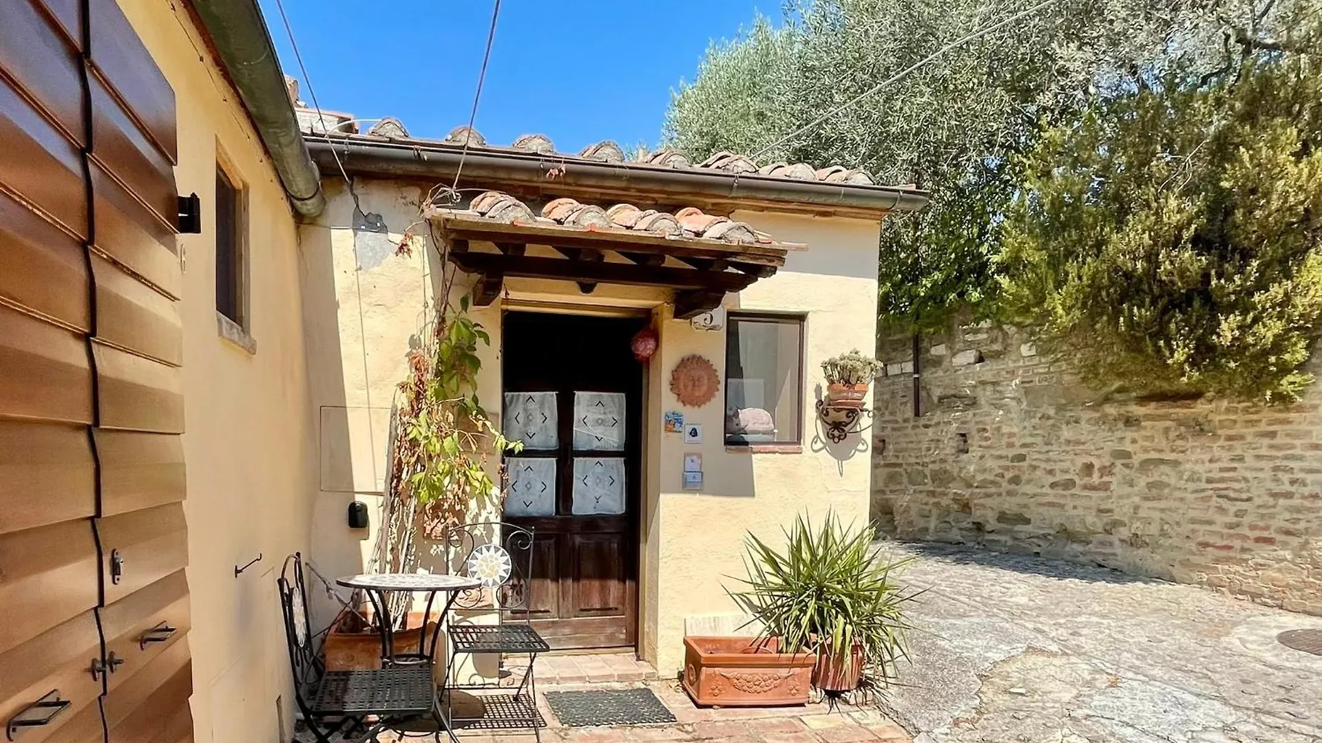 Il Giardino Degli Ulivi Guest House Chiusure Italy